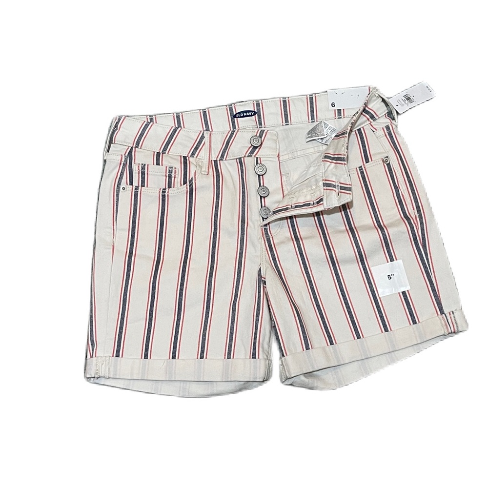Mid Rise Shorts - Picture 2 of 3
